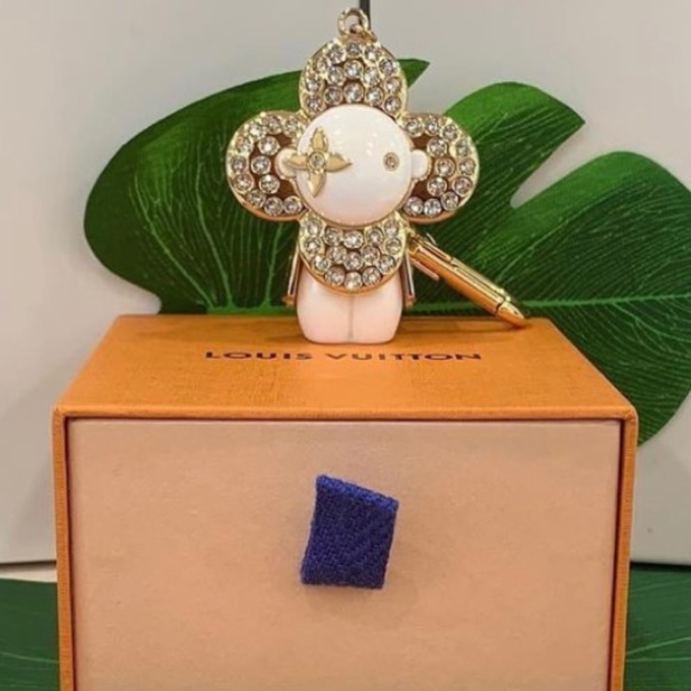Louis Vuitton Vivienne Winter Strass Bag Charm